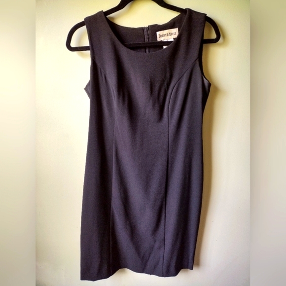 Danny & Nicole Dresses & Skirts - LIKE NEW Danny & Nicole 'Little Black Dress'